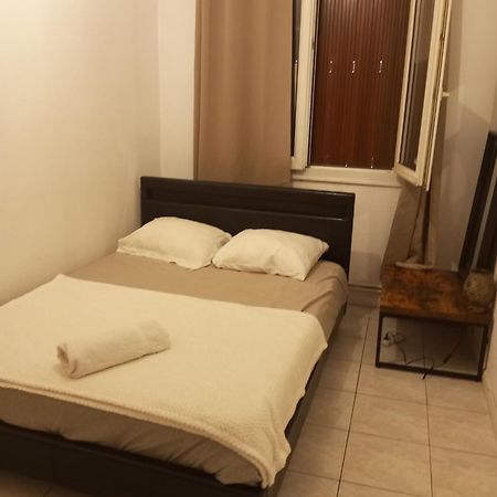 Chambre Cour Apartman Fontaine  Kültér fotó